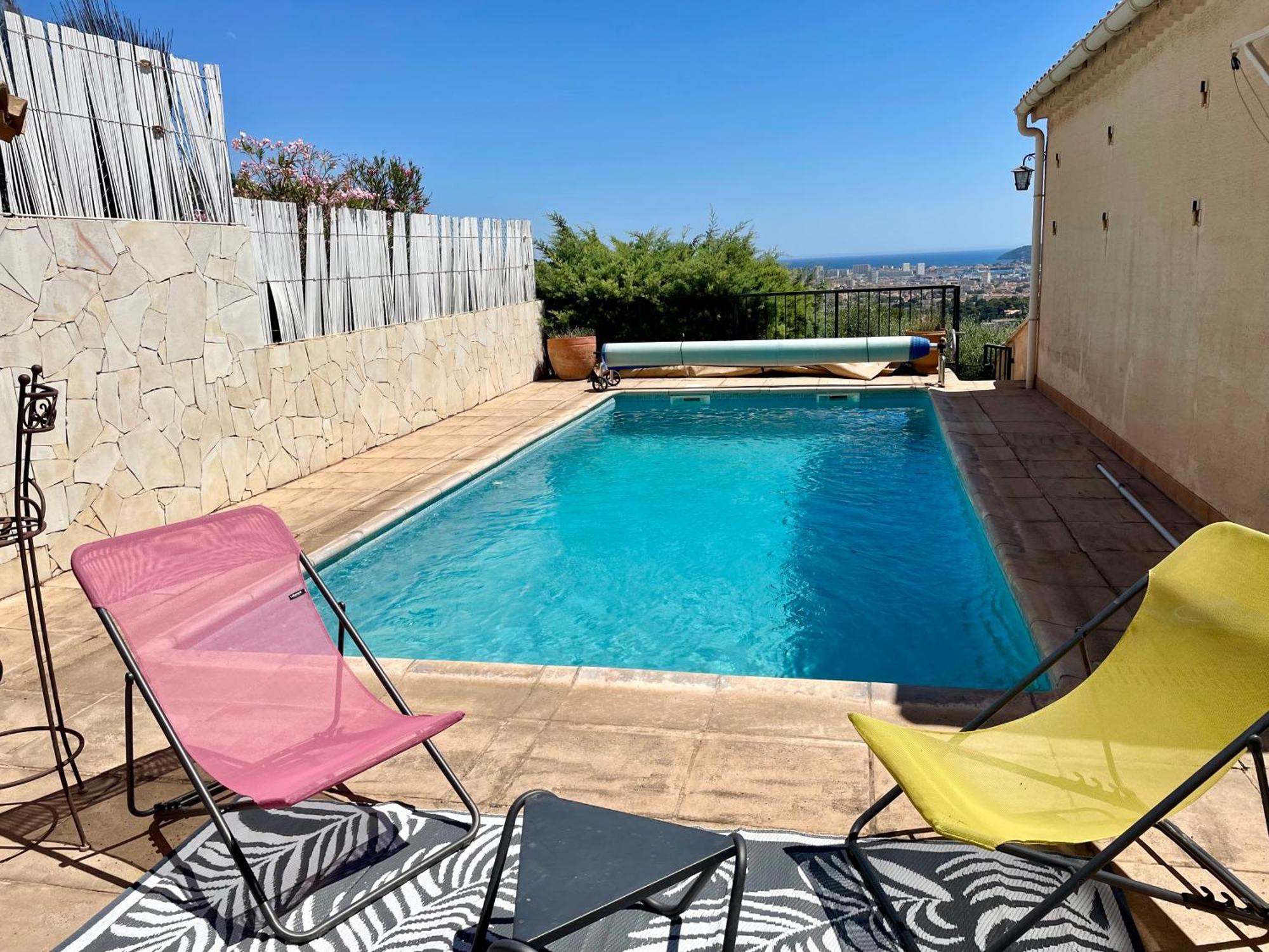 Holiday home Au Calme Des Pins Avec Vue Toulon