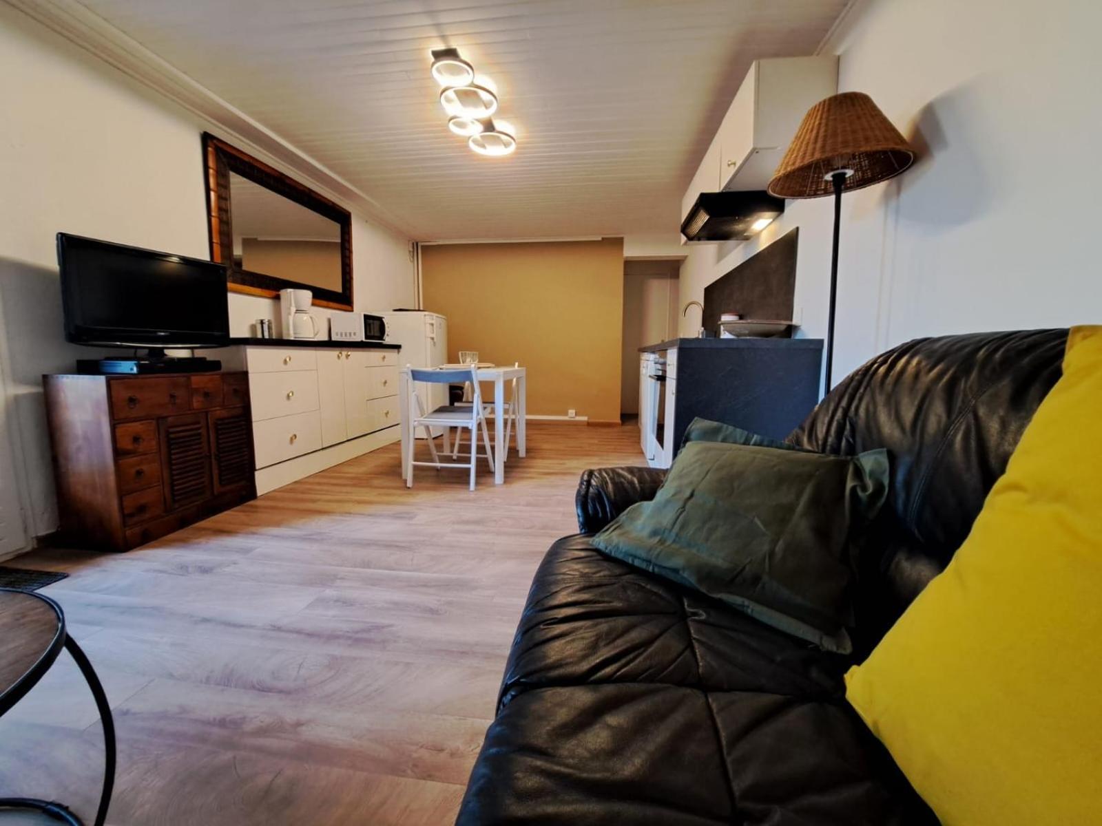 Au Calme Des Pins Avec Vue Holiday home