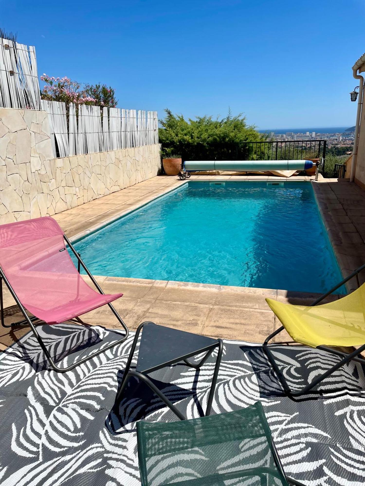 Ferienhaus Au Calme Des Pins Avec Vue Toulon