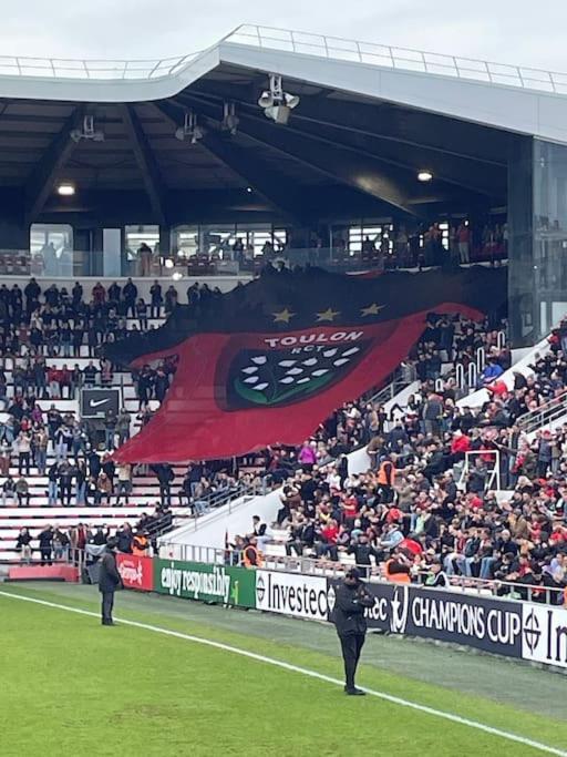 Au Calme Des Pins Avec Vue Toulon