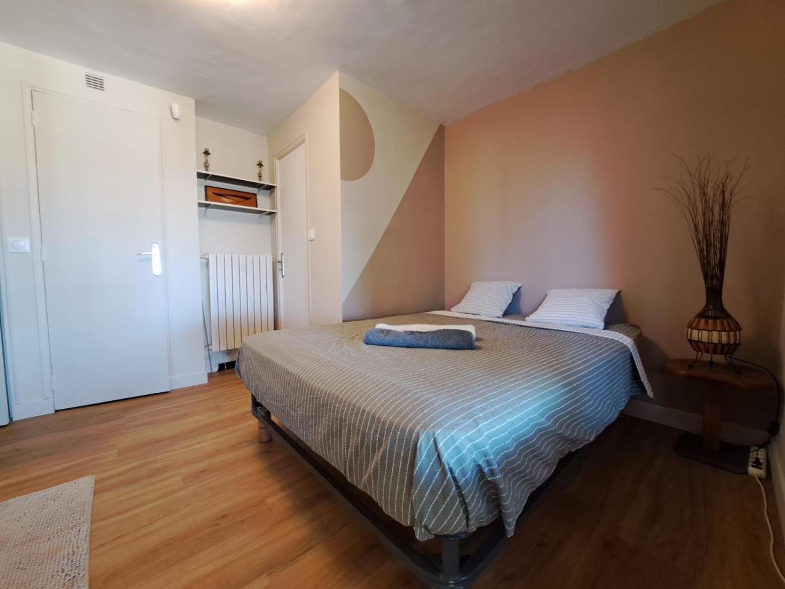 Au Calme Des Pins Avec Vue Holiday home