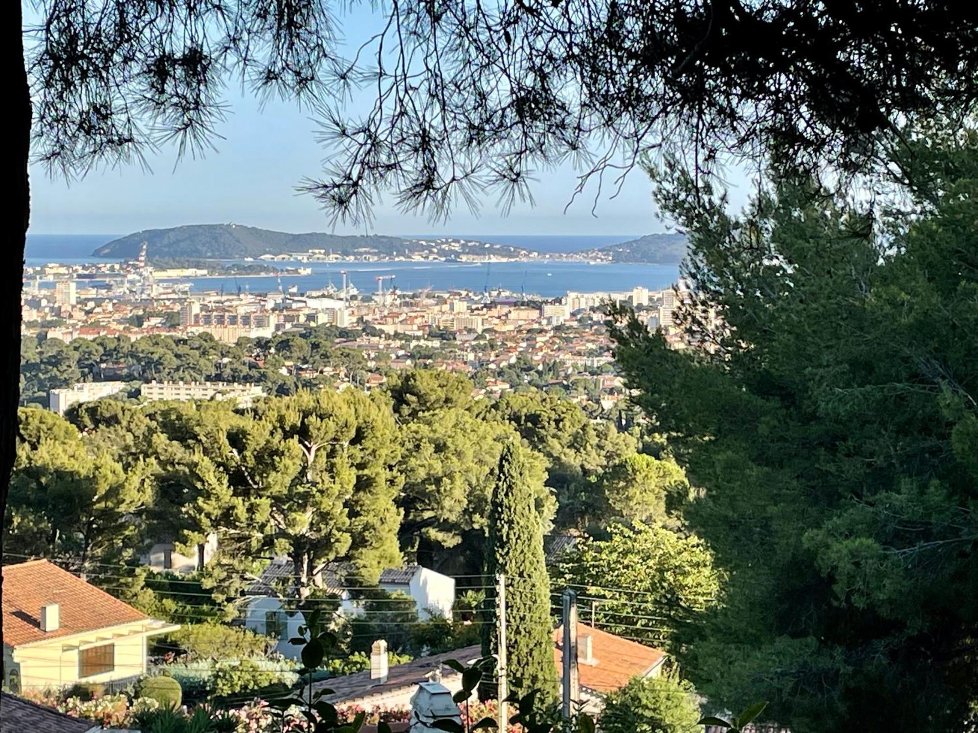 Au Calme Des Pins Avec Vue * Toulon
